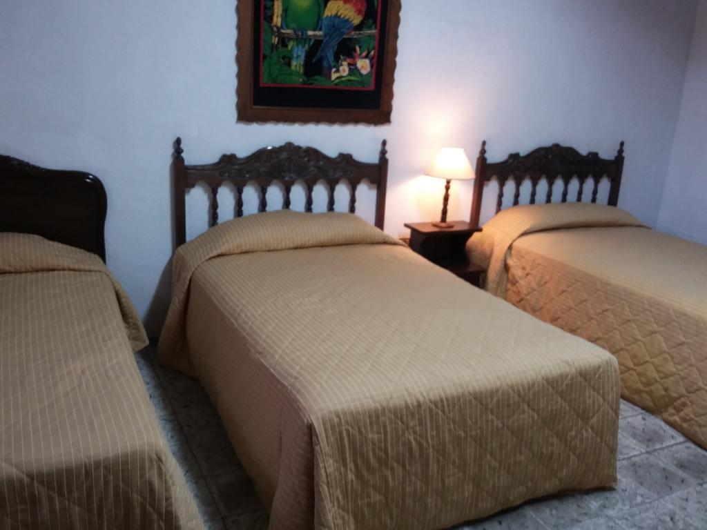 Hotel Santa Clara Antigua Quarto foto
